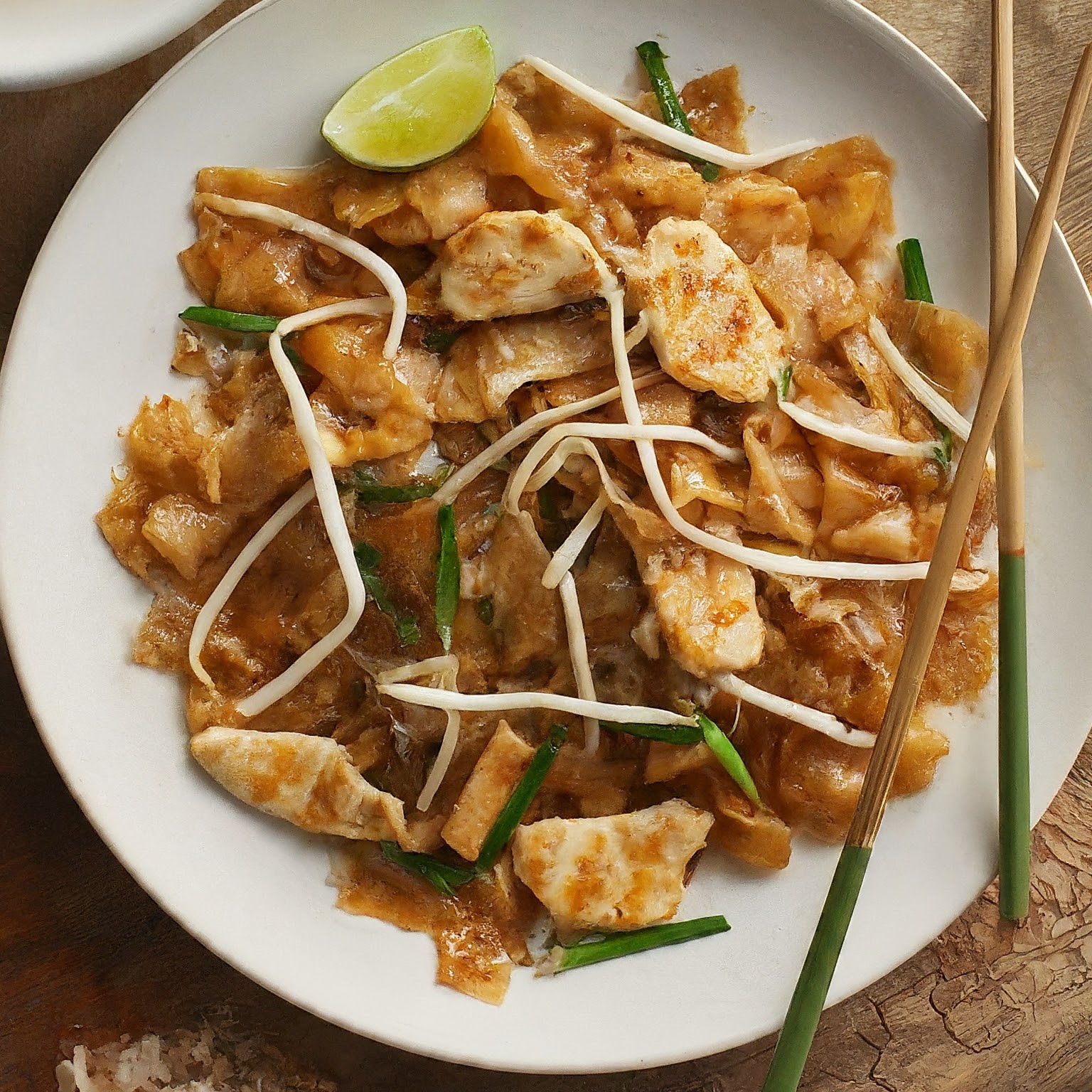 Master the Art of Pad See Ew: A Taste of Thai Cuisine at Home